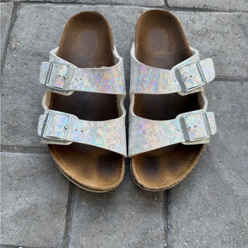 Girls Birkenstock Arizona Holographic Sandals in size 34, US 3-3.5